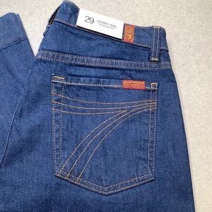 7FAMK Modern Dojo Flare 29x30